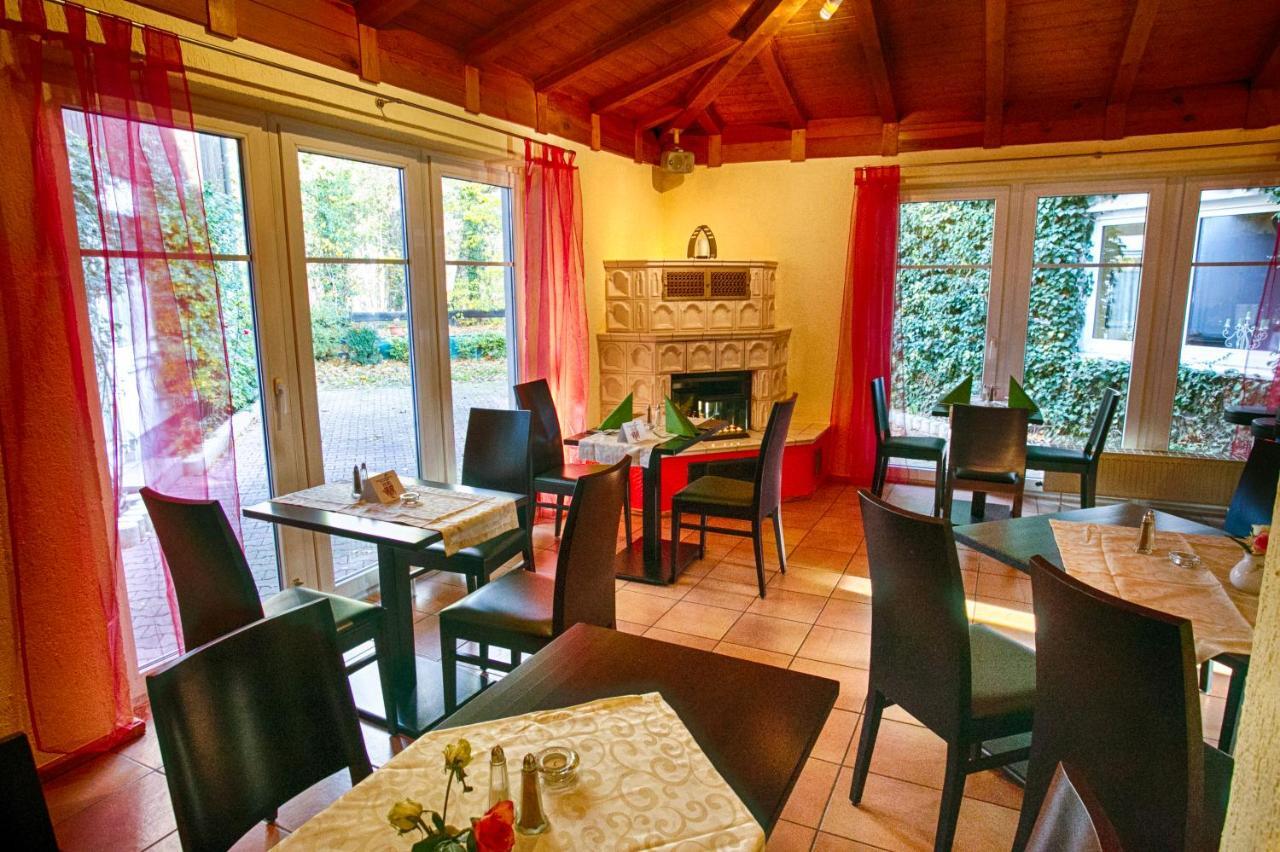 Hotel Rosengarten Leipzig-Naunhof المظهر الخارجي الصورة